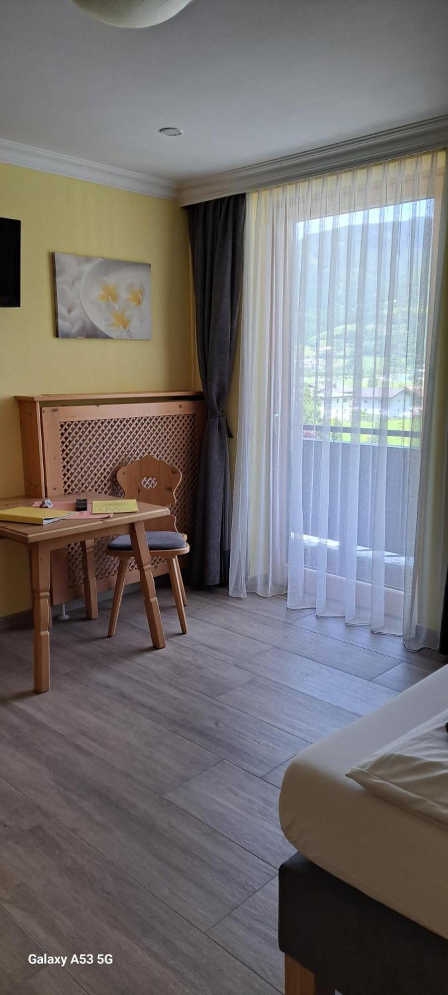 Gaestehaus Steger Kaprun Bagian luar foto
