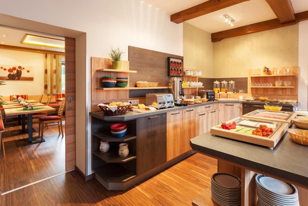 Gaestehaus Steger Kaprun Bagian luar foto